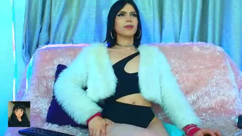 Klhoe Carter 3 online show from August 2, 4:52 am