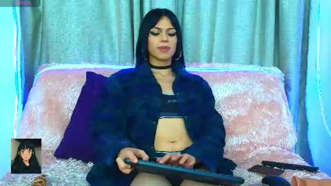 Klhoe Carter 3 online show from August 3, 6:09 am