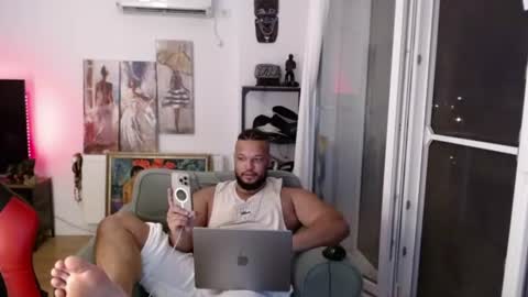 Kingsley online show from July 24, 9:40 pm