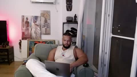 Kingsley online show from July 25, 2:15 am