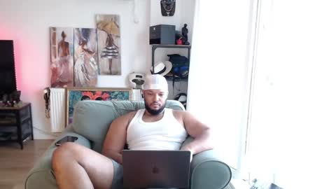Kingsley online show from July 30, 3:30 pm