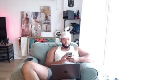 Kingsley online show from August 5, 1:31 pm