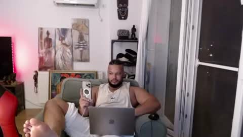 Kingsley online show from August 14, 9:18 pm