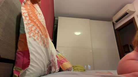 0str0 online show from August 14, 5:16 pm