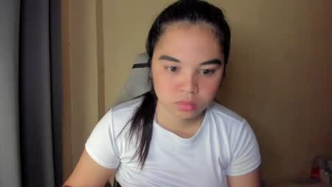 issy online show from July 13, 8:43 am