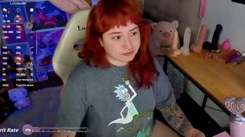 111lucygrim111 online show from August 4, 2:52 am