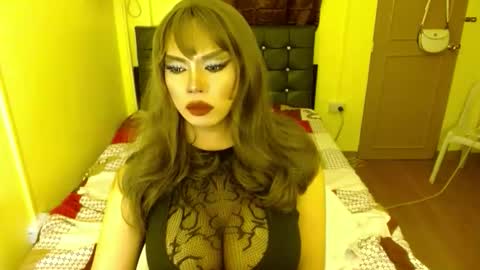 11inchsinglecious online show from May 8, 4:31 pm