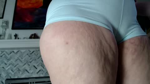 Aurora Willows online show from August 11, 10:17 am