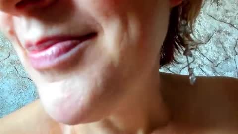 12ennie online show from August 14, 9:13 am