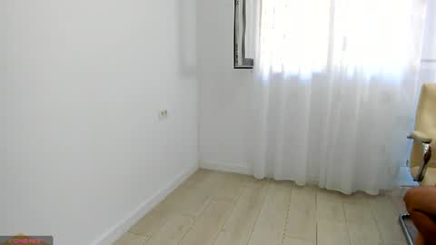18te3ngirl online show from August 15, 2:32 pm