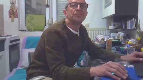1973man online show from April 23, 11:19 pm