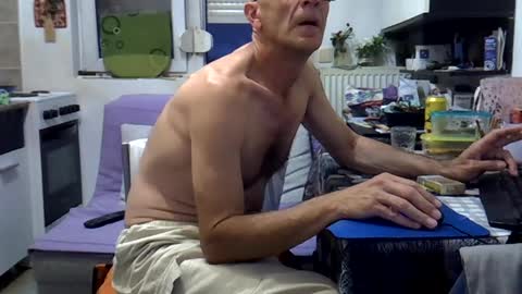 1973man online show from June 22, 6:30 pm