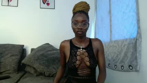 beckah online show from August 12, 8:49 am
