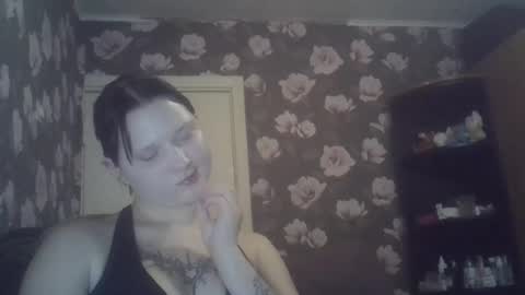 1allie online show from July 25, 9:30 pm