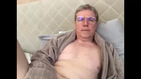 1bicuriousbull online show from April 17, 1:18 pm