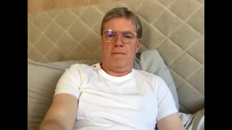 1bicuriousbull online show from April 17, 2:35 pm