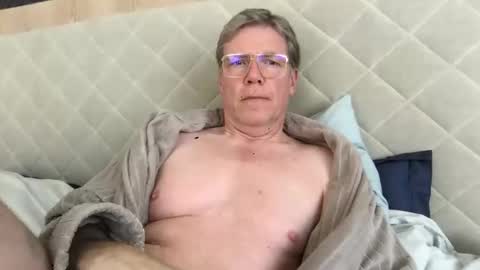1bicuriousbull online show from May 1, 11:47 am
