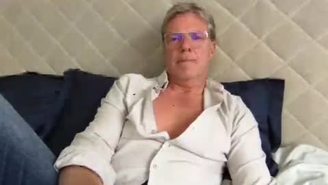 1bicuriousbull online show from June 17, 11:42 am