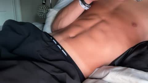 Freshly 18 online show from August 1, 9:59 am