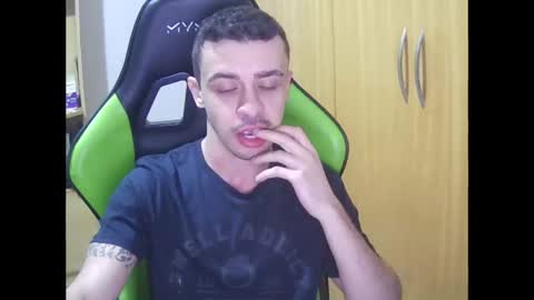 1good_vibes1 online show from July 25, 8:40 am