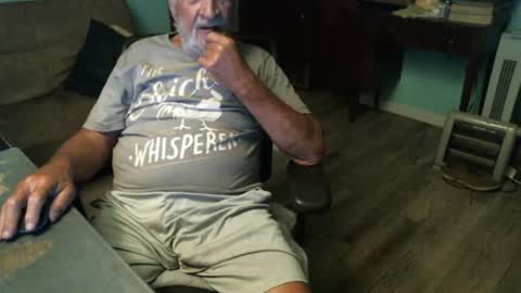 1handyanddee online show from July 11, 1:55 am