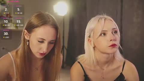 Mia online show from August 6, 7:24 pm