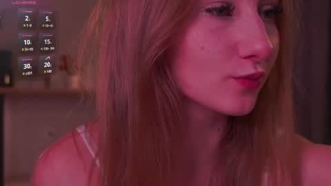 Mia online show from August 13, 7:39 pm