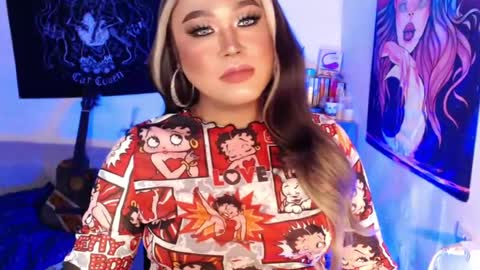 1lovelymess online show from August 8, 8:36 am