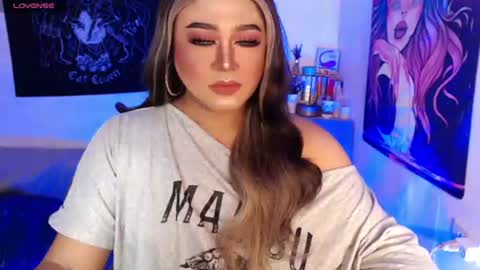 1lovelymess online show from August 13, 7:33 am