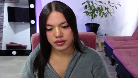 Ashley Independent model online show from August 3, 7:32 pm