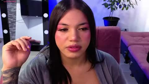 Ashley Independent model online show from August 12, 7:05 pm