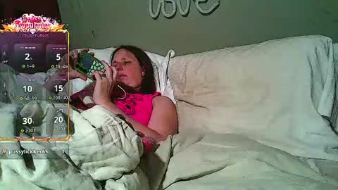 1nakedneighbor online show from June 16, 6:01 am