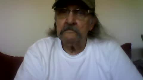 1valentine online show from July 11, 5:52 pm