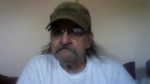 1valentine online show from August 5, 5:55 pm