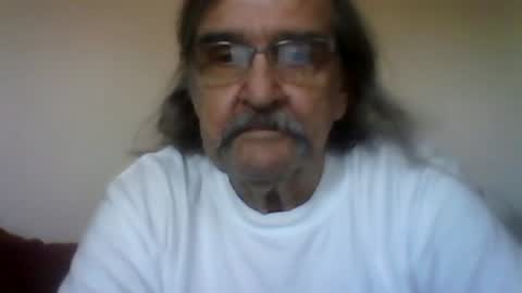 1valentine online show from August 8, 11:05 pm