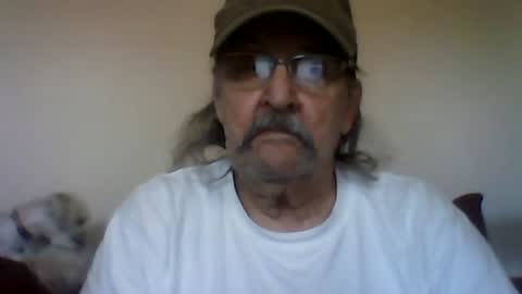 1valentine online show from August 15, 12:03 am