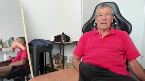200gentleman online show from July 23, 5:04 pm