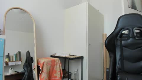 200gentleman online show from August 9, 12:06 pm