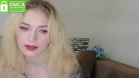 20punkslut online show from July 19, 12:56 am