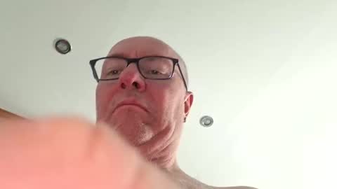 211skoosh online show from May 1, 3:49 pm