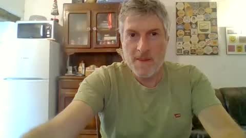 22esserre online show from July 10, 1:17 pm