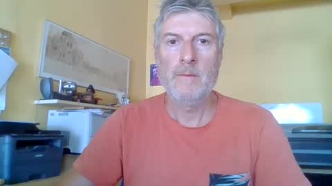 22esserre online show from August 6, 10:25 am