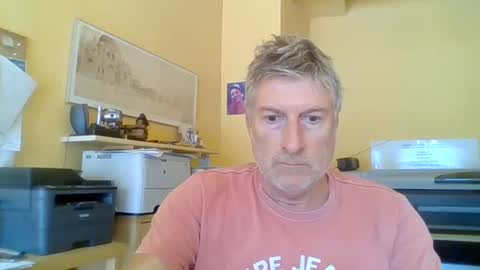 22esserre online show from August 10, 3:02 pm