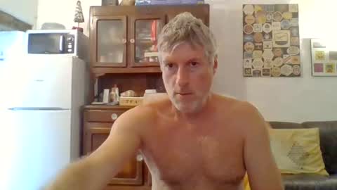 22esserre online show from August 26, 12:45 pm