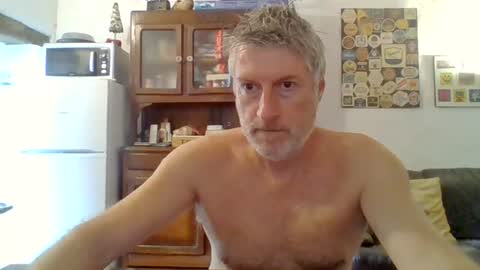 22esserre online show from August 28, 11:19 am