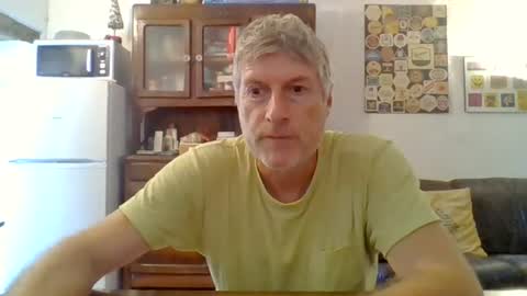 22esserre online show from August 31, 12:50 pm
