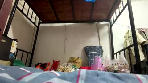 279203756 online show from July 15, 2:12 am