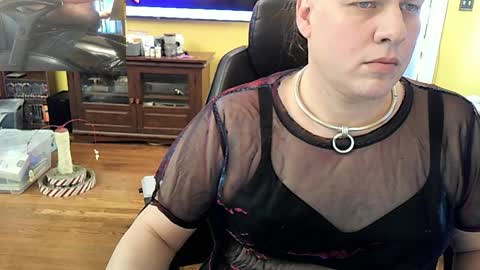 SLRN296512741 online show from April 4, 4:58 pm