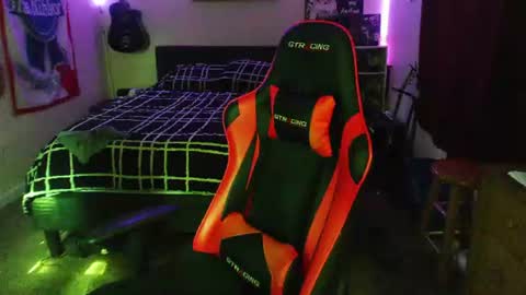 3ndlessmike online show from July 27, 1:38 pm