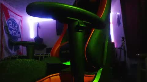 3ndlessmike online show from August 13, 2:47 am